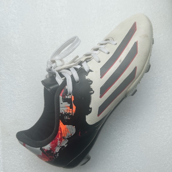 Soccer shoes/ cleats/ kid 2US adidas Messi - Picture 9 of 9